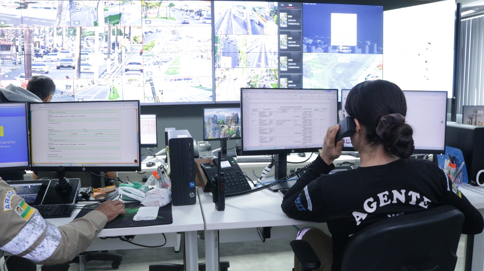 SMTT de Aracaju registra 63 acidentes e mais de 100 ocorrências relacionadas a estacionamento irregular na última semana - SMTT Aracaju